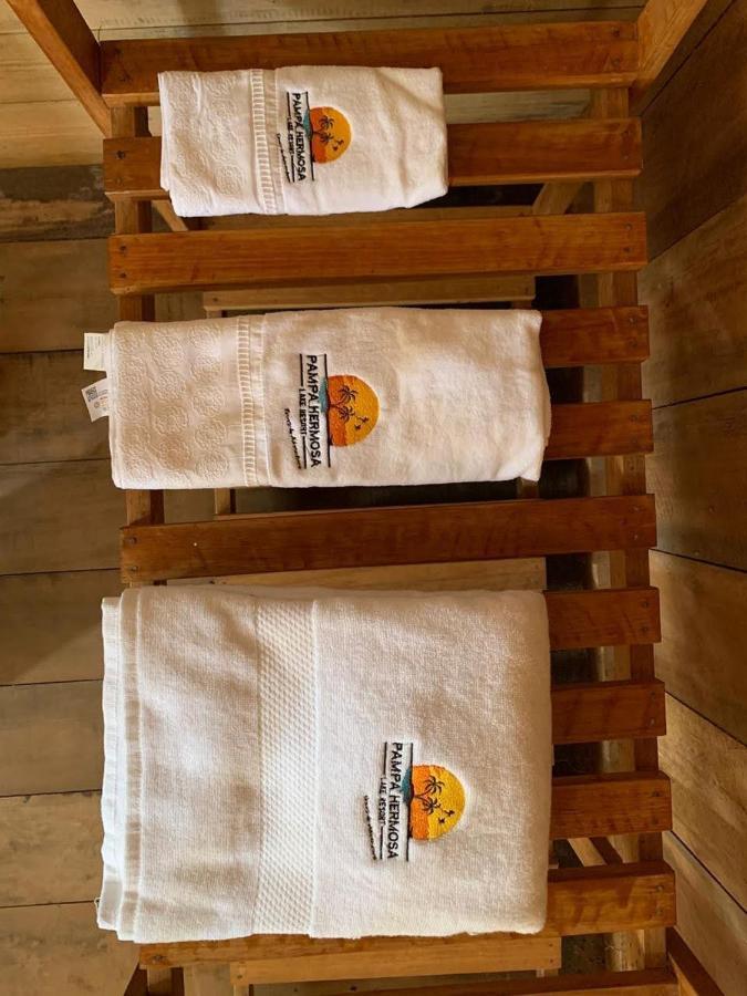 Pampa Hermosa Lake Resort Пуерто Малдонадо Екстериор снимка