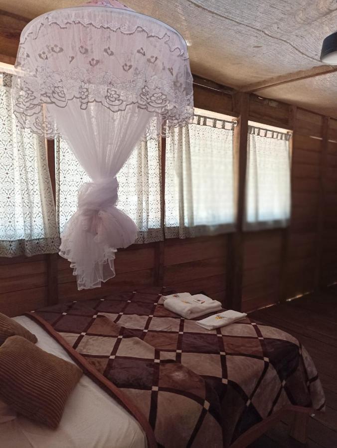 Pampa Hermosa Lake Resort Пуерто Малдонадо Екстериор снимка