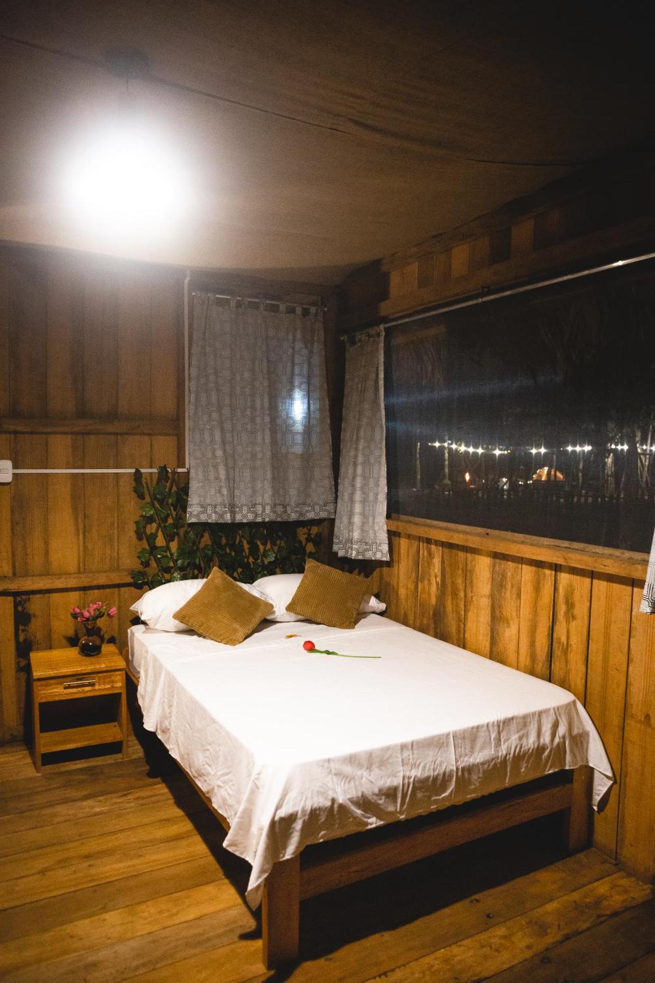 Pampa Hermosa Lake Resort Пуерто Малдонадо Екстериор снимка
